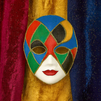 女性像ペーパーマッシュマスク