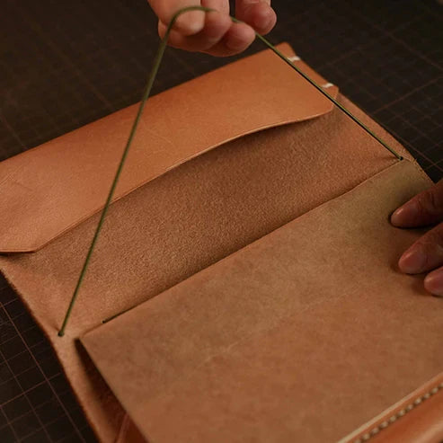 ペンホルダー付き本革手帳DIYキット ステッチレザー ハンドメイド素材