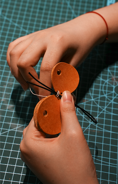 蝶レザーチャームDIYキット 本革バッグチャーム ハンドメイドアクセサリー