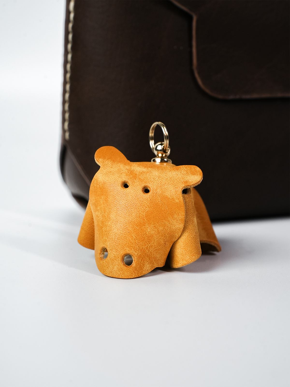 カバモチーフ本革チャームDIYキット レザー動物アクセサリー ハンドメイド素材