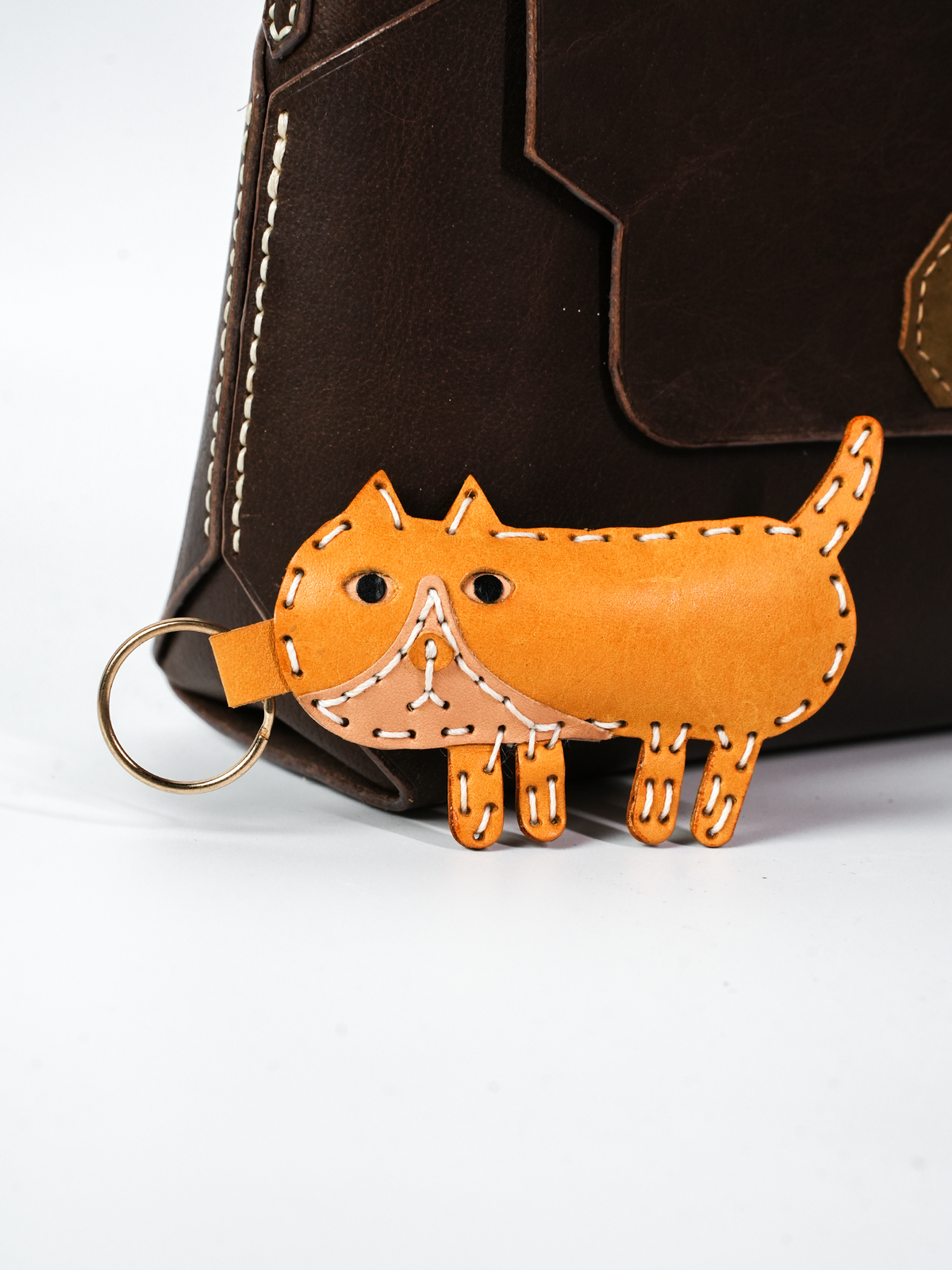 ソーセージ猫レザーチャームDIYキット 本革バッグチャーム 可愛い革小物