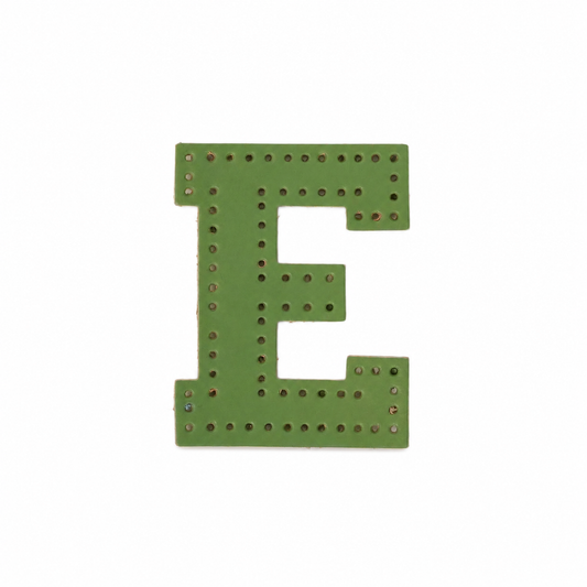 E レザーイニシャルパーツ キーホルダー制作素材