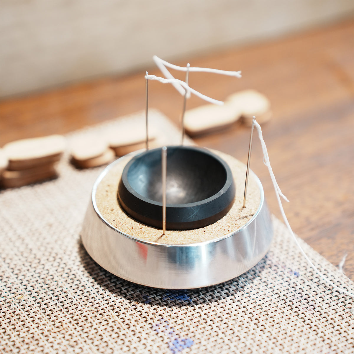 ピンクッション 針山 レザークラフト・ソーイング用針置き DIYハンドメイド工具 アクセサリー収納