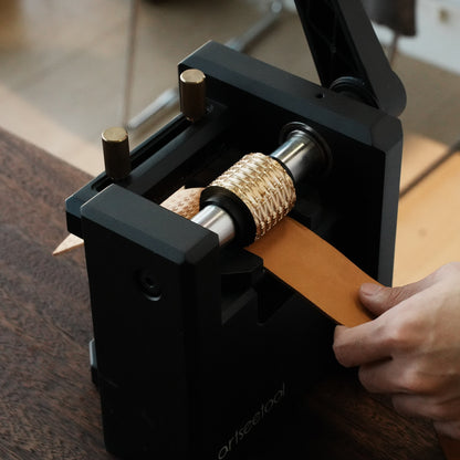 マルチレザーベルト型押し機｜レザークラフト用 手動エンボス機